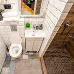 нова 3-кімнатна та поряд студійна двоярусна Loft у центрі одеси *