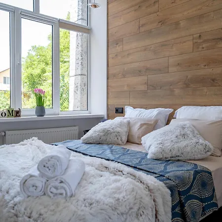 нова 3-кімнатна та поряд студійна двоярусна Loft у центрі одеси * Одеса