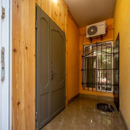 нова 3-кімнатна та поряд студійна двоярусна Loft у центрі одеси * Одеса