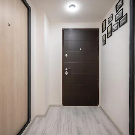 нова 3-кімнатна та поряд студійна двоярусна Loft у центрі одеси *