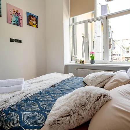 нова 3-кімнатна та поряд студійна двоярусна Loft у центрі одеси *