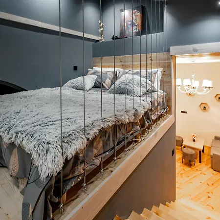 нова 3-кімнатна та поряд студійна двоярусна Loft у центрі одеси * Одеса