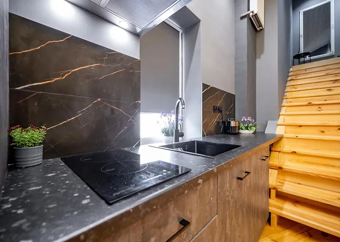 Appartement нова 3-кімнатна та поряд студійна двоярусна Loft у центрі одеси Odessa