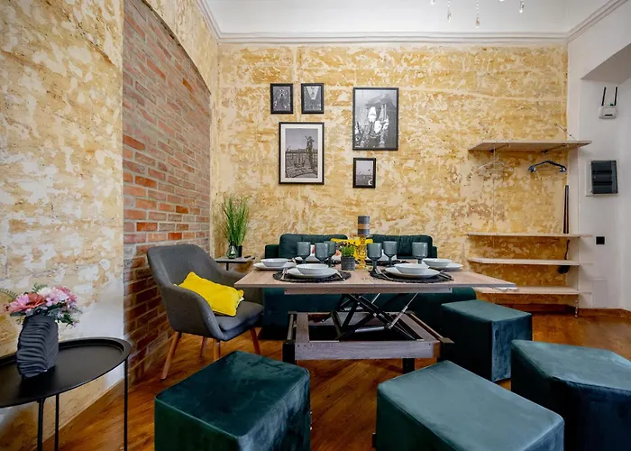 нова 3-кімнатна та поряд студійна двоярусна Loft у центрі одеси * Odessa