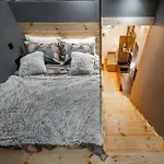нова 3-кімнатна та поряд студійна двоярусна Loft у центрі одеси Odessa