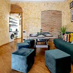 Appartement нова 3-кімнатна та поряд студійна двоярусна Loft у центрі одеси Odessa