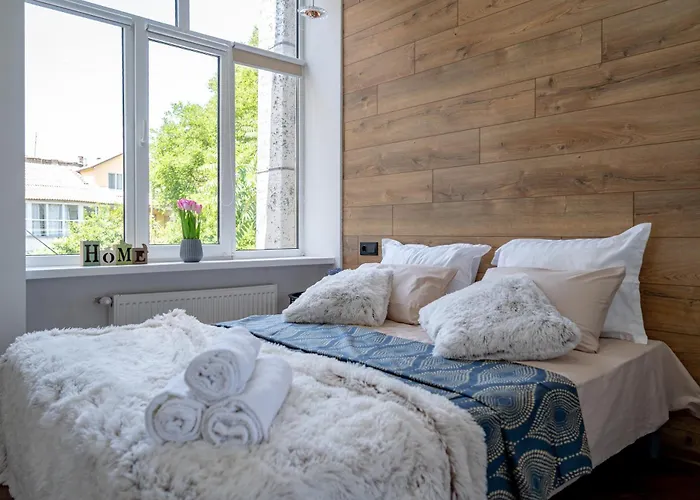 нова 3-кімнатна та поряд студійна двоярусна Loft у центрі одеси * Odessza